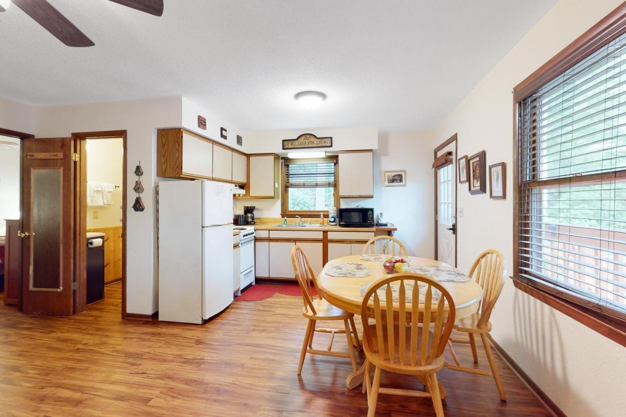 2 Bed 1 Bath Vacation Home In Whittier Екстериор снимка