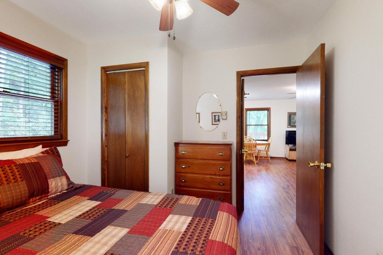 2 Bed 1 Bath Vacation Home In Whittier Екстериор снимка